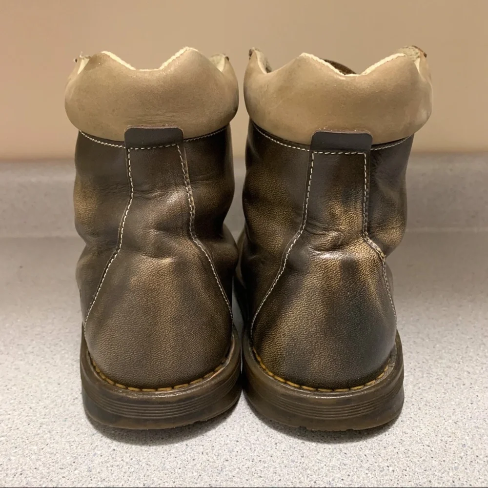 DR. MARTEN’S tan and brown leather boots, 7_7